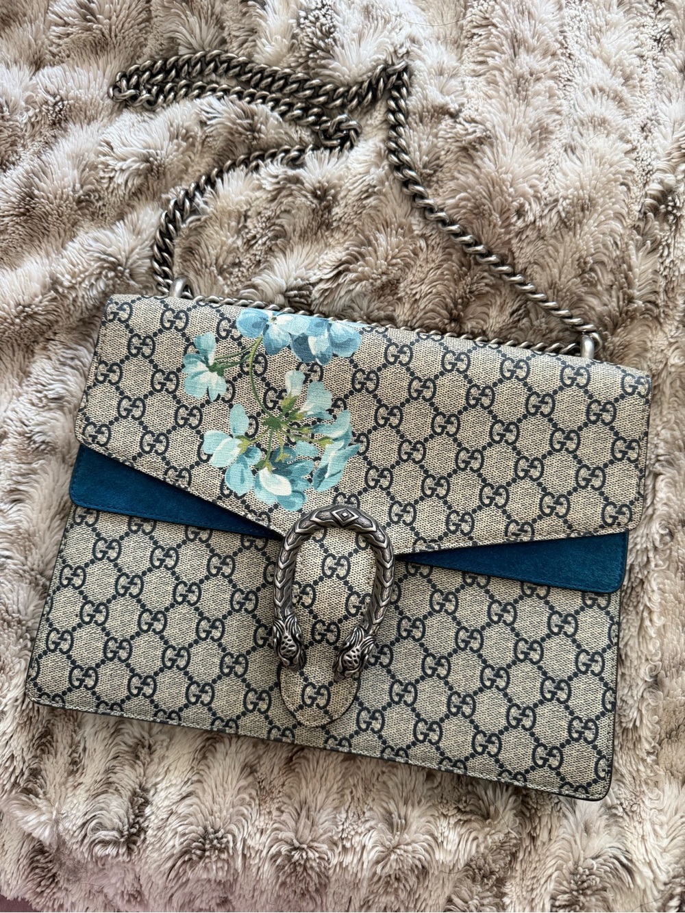 Gucci GG Supreme Dionysus Medium Bloom, Blue